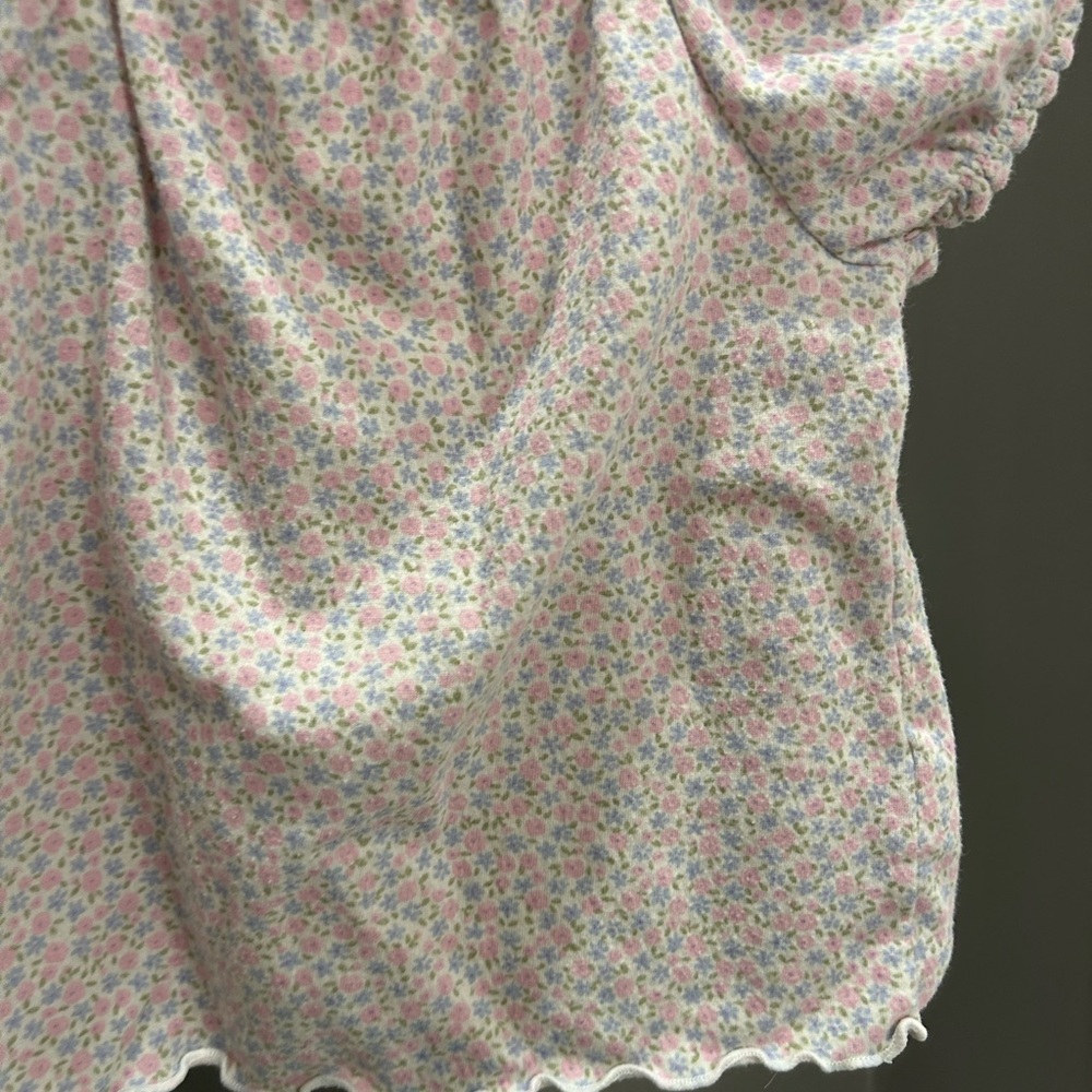Floral Top - Picture 2 of 5